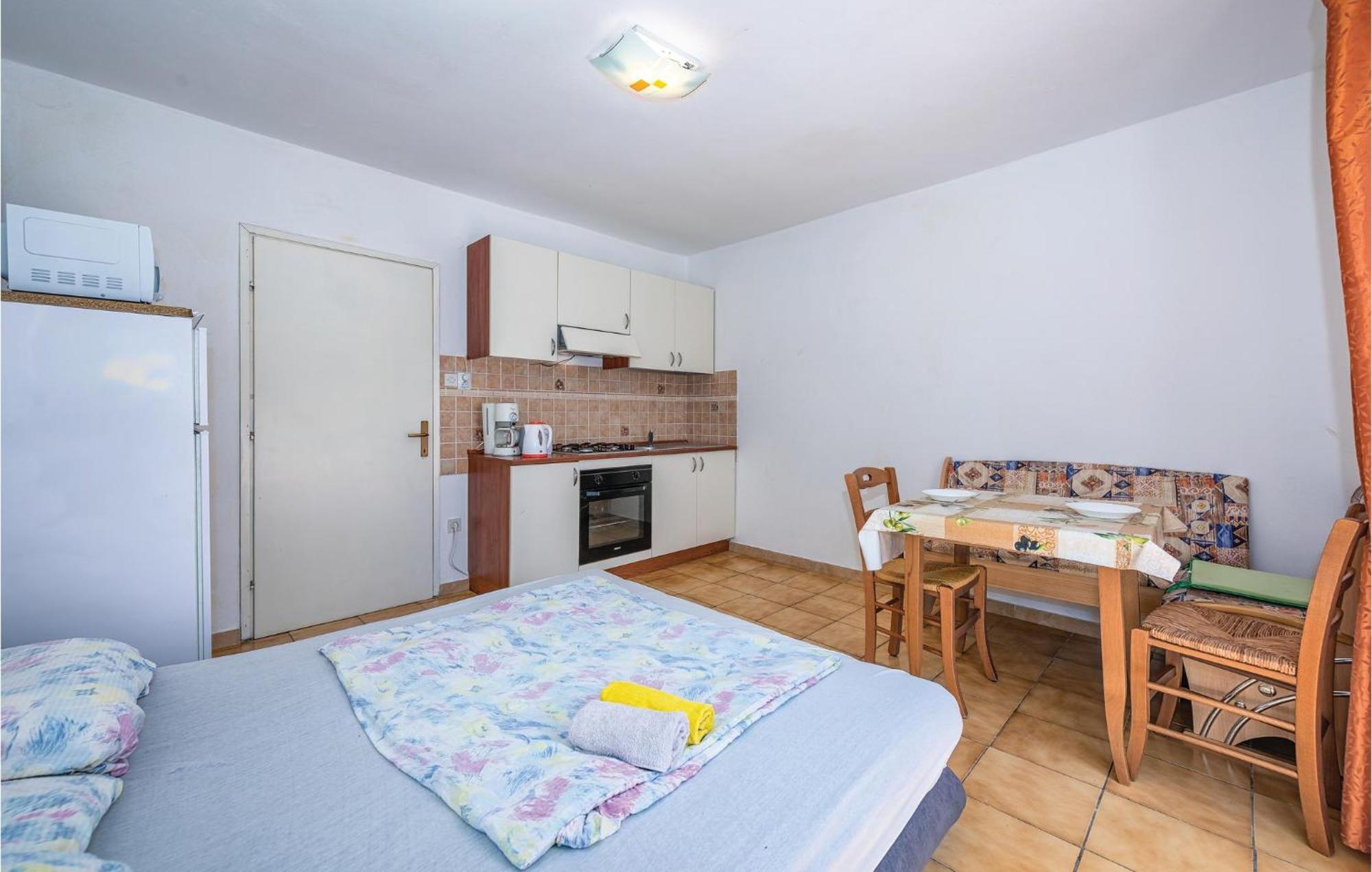 Amazing Apartment In Rovinj With Wifi Екстер'єр фото