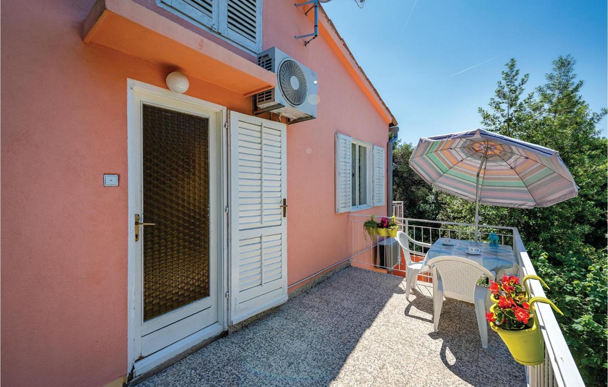 Amazing Apartment In Rovinj With Wifi Екстер'єр фото